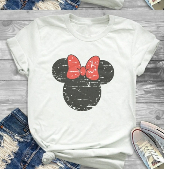 Tops - Minnie Mouse short sleeve tshirt